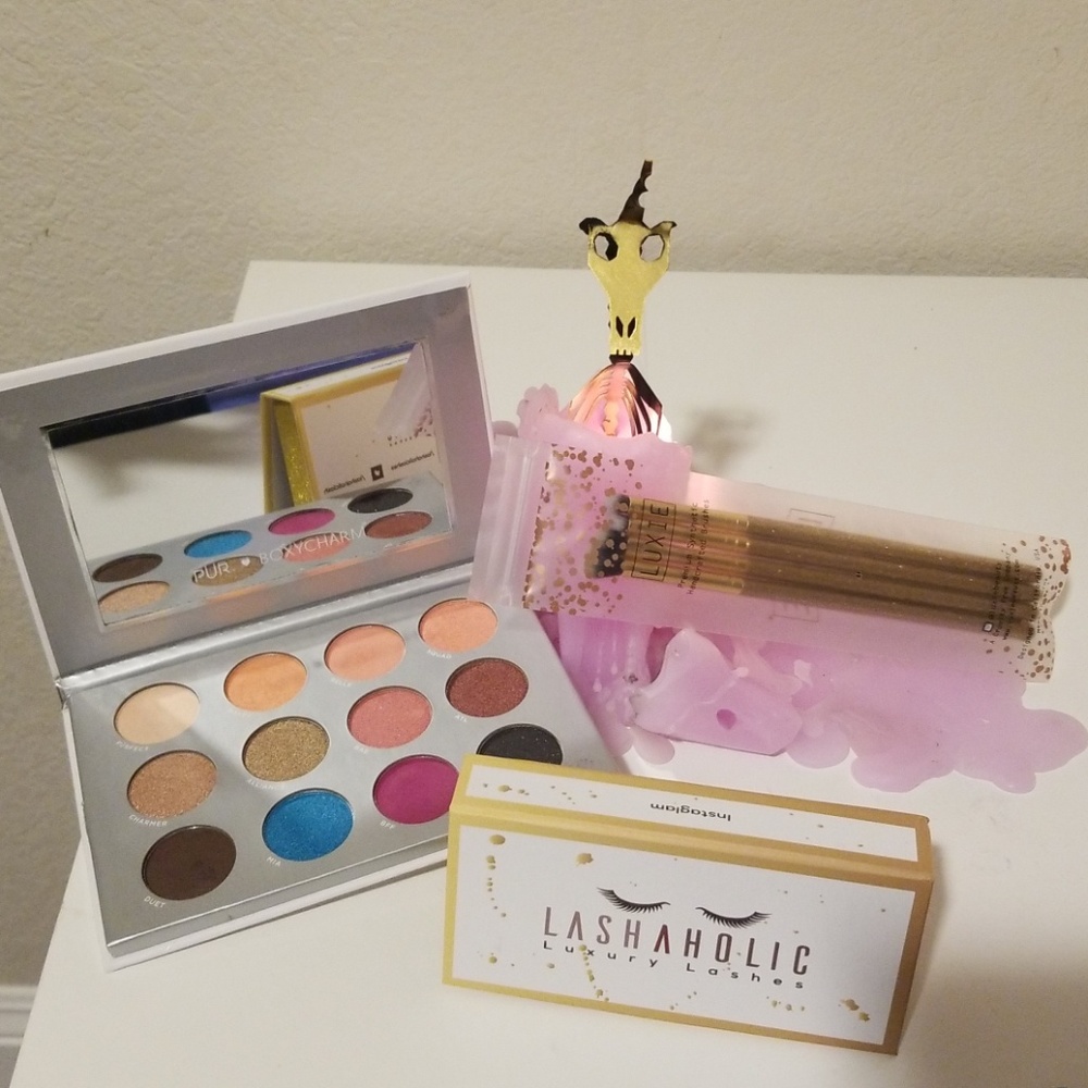 💛Host Pick💛 Eye set!